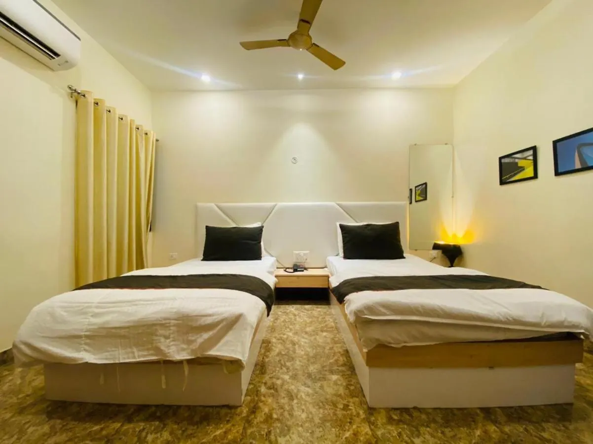 Hotel Vrindavan Palace Varanasi