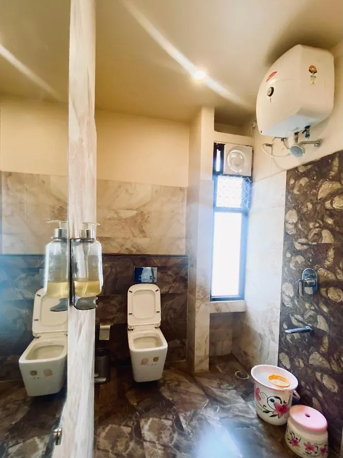 Hotel Vrindavan Palace Varanasi